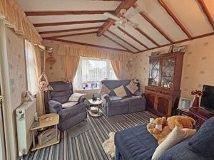 Sitting Room- click for photo gallery